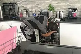 Pyykinpesukoneen huolto